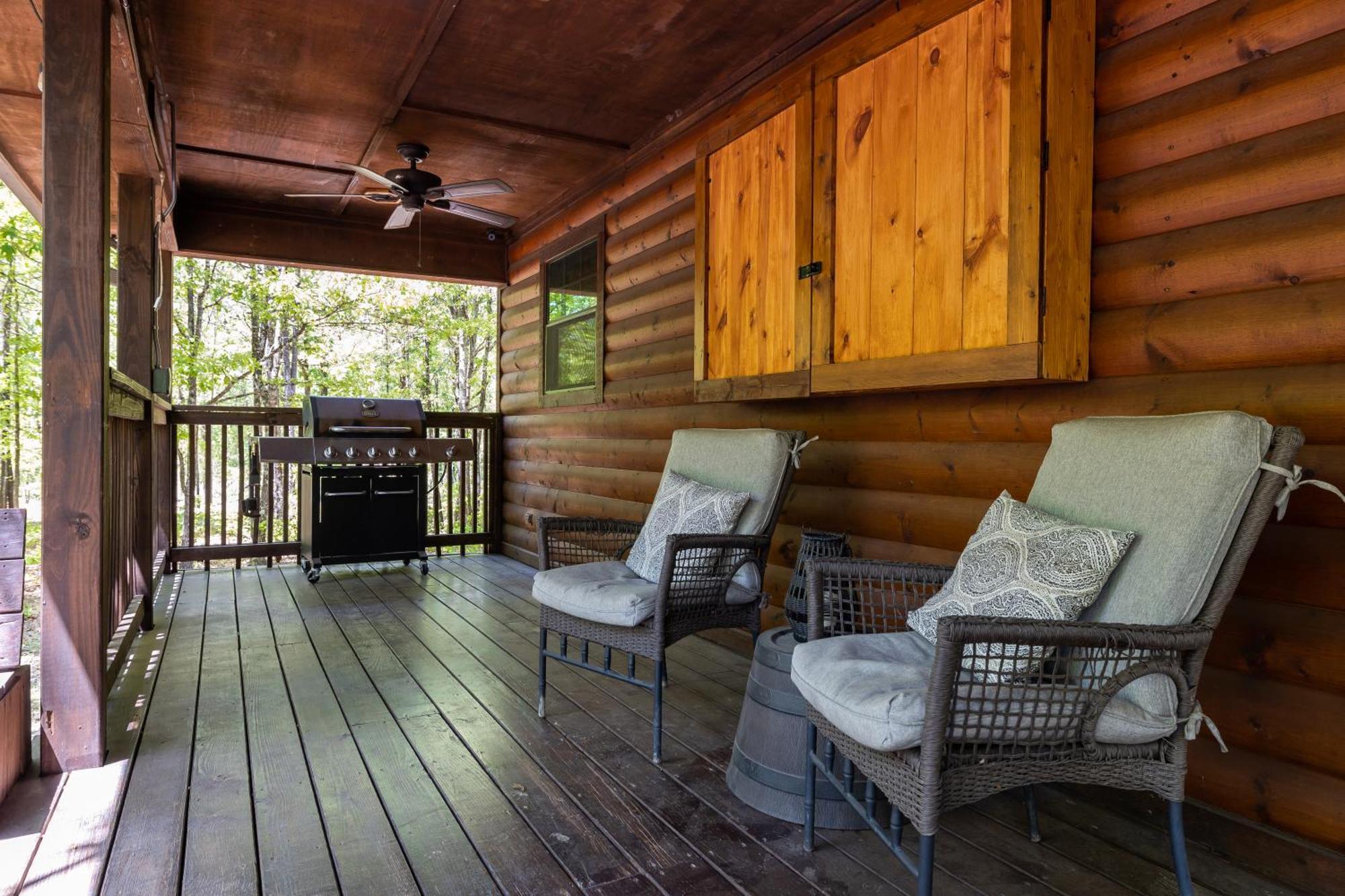 Cross Timbers Cabin On The Grove'S 25-Acres 布罗肯鲍 外观 照片